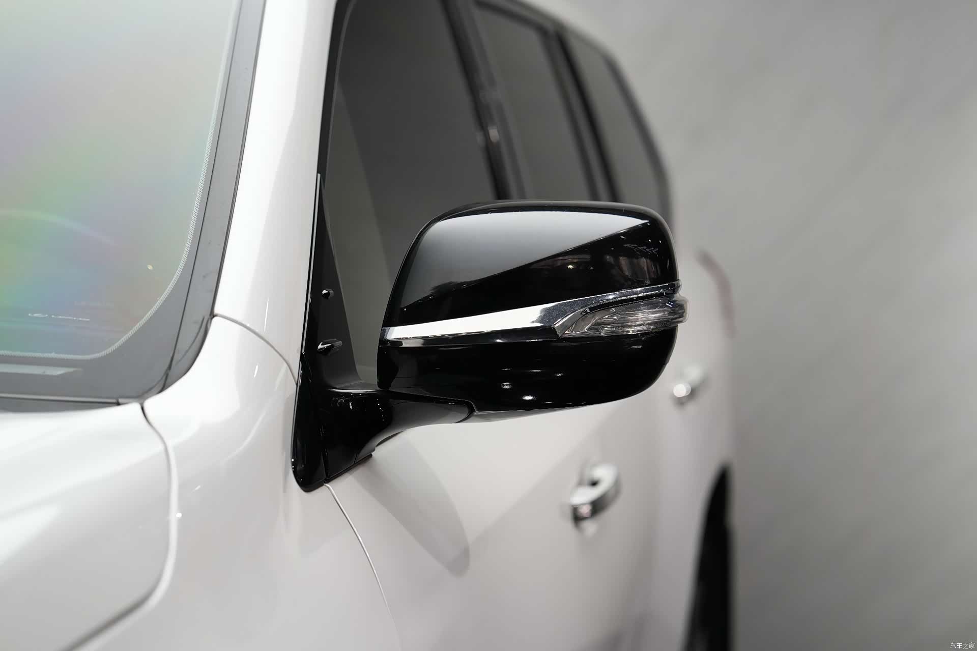 Lexus LX, 2020 7