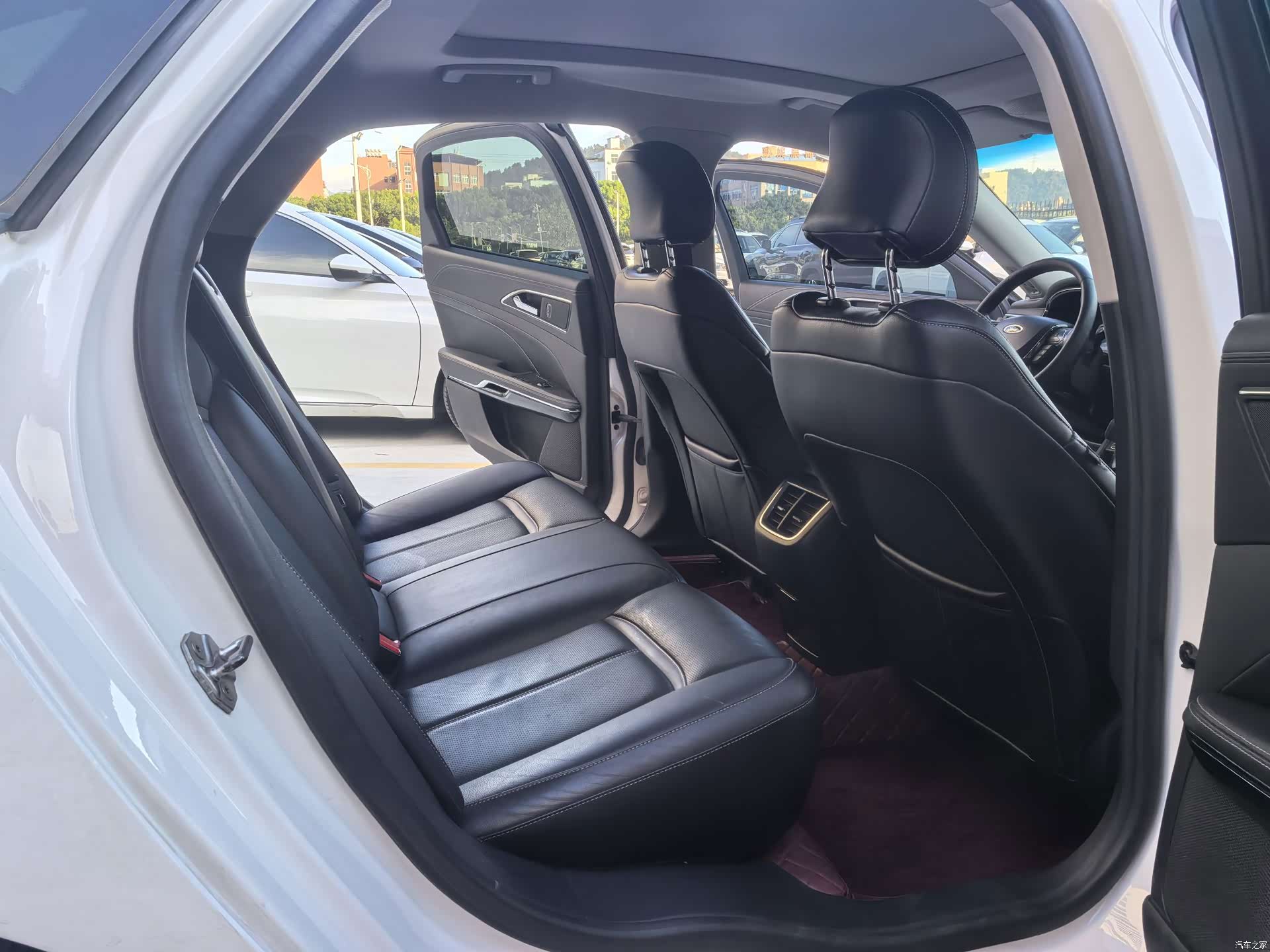 Ford Taurus, 2016 12