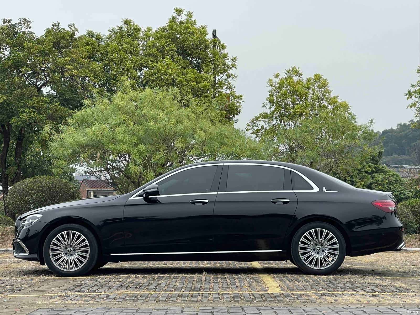 Mercedes-Benz E-Class, 2021 15