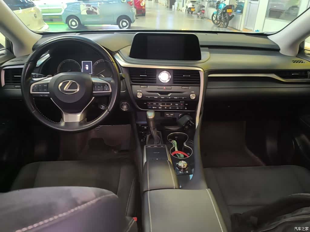 Lexus RX, 2020 10