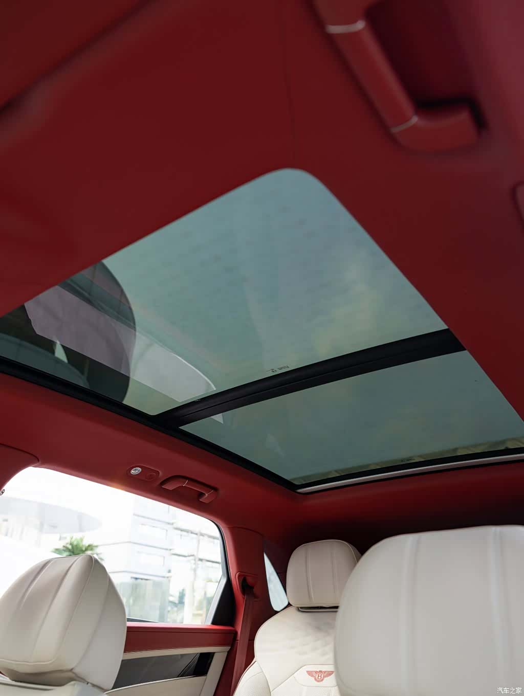 Bentley Bentayga, 2026 17