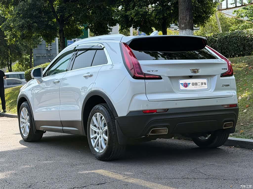 Cadillac XT4, 2023 4