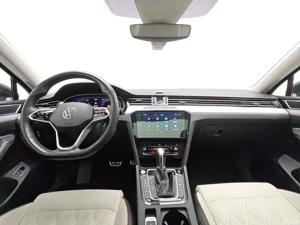 Volkswagen Magotan, 2023 все фото