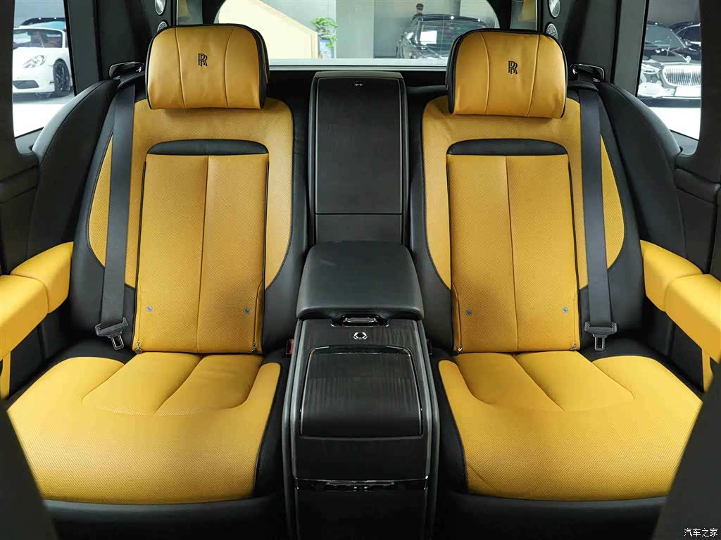 Rolls-Royce Cullinan, 2022 19