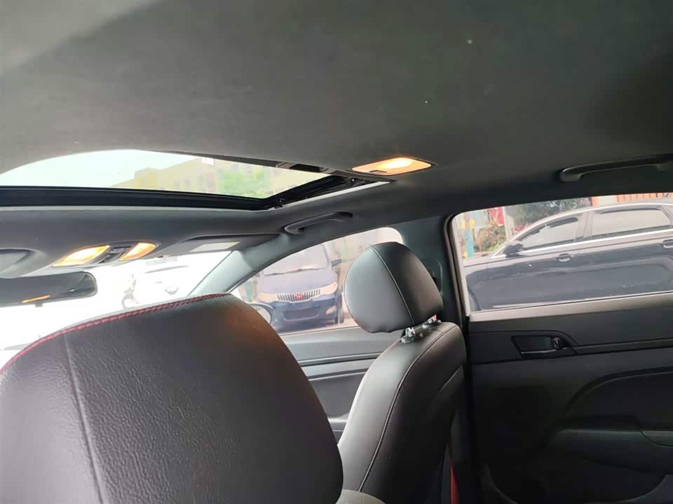 Hyundai Lead