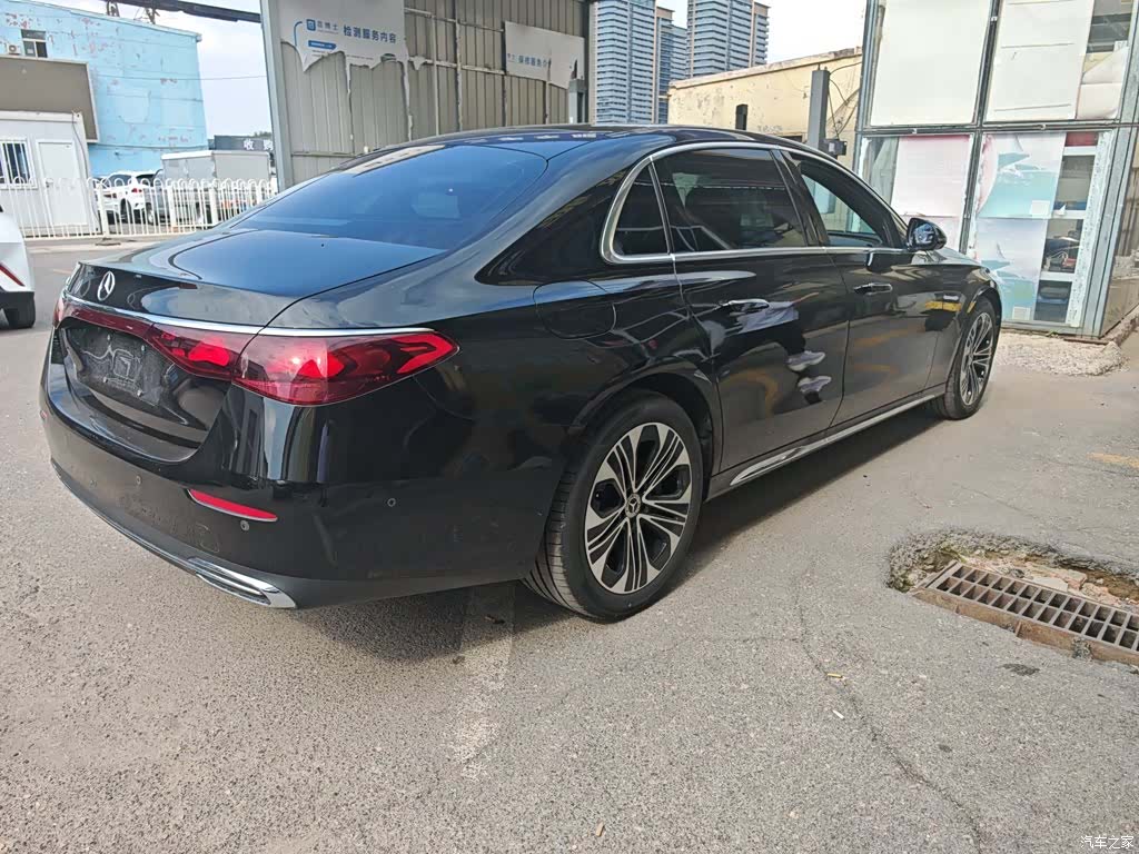 Mercedes-Benz E-Class, 2026 9