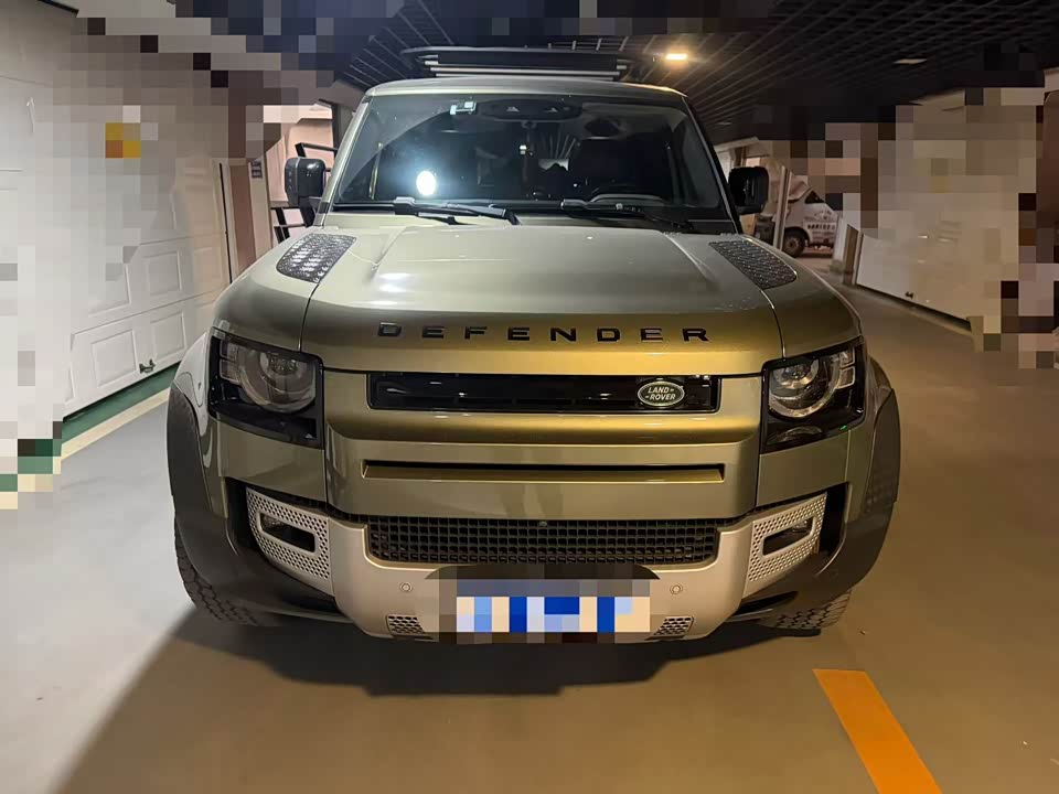 Land Rover guard