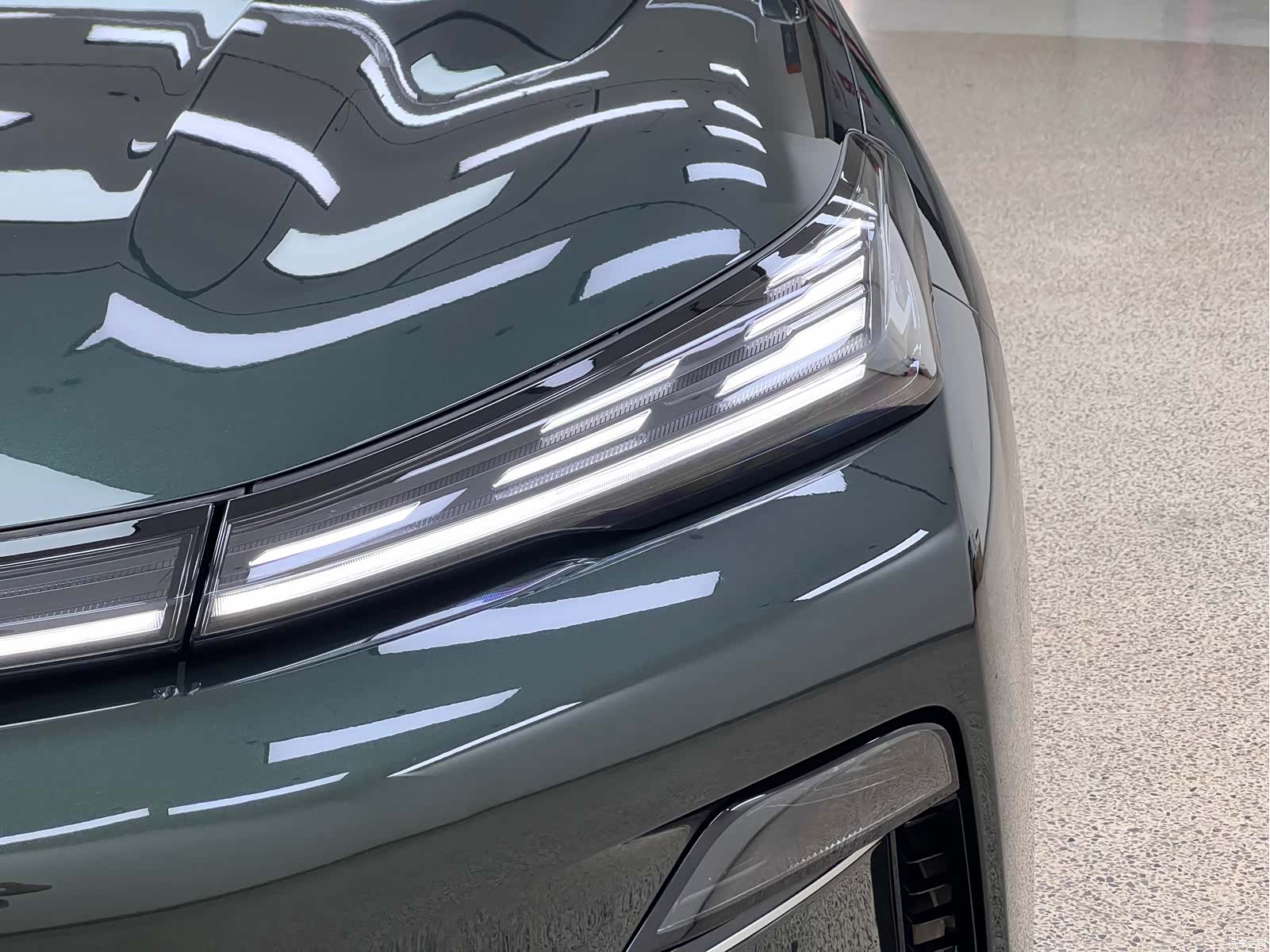 Geely 7, 2025 8