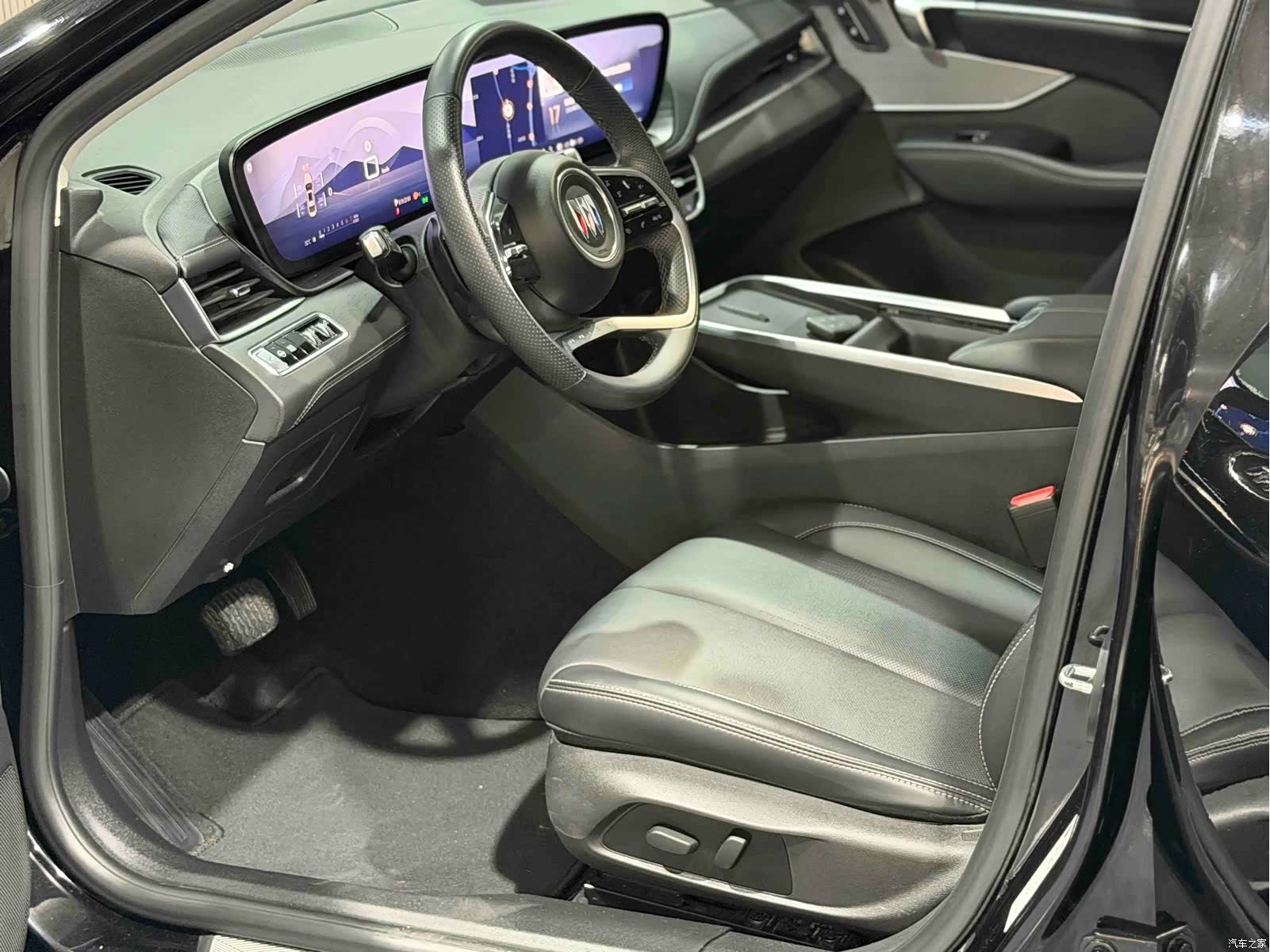 Buick LaCrosse, 2023 все фото