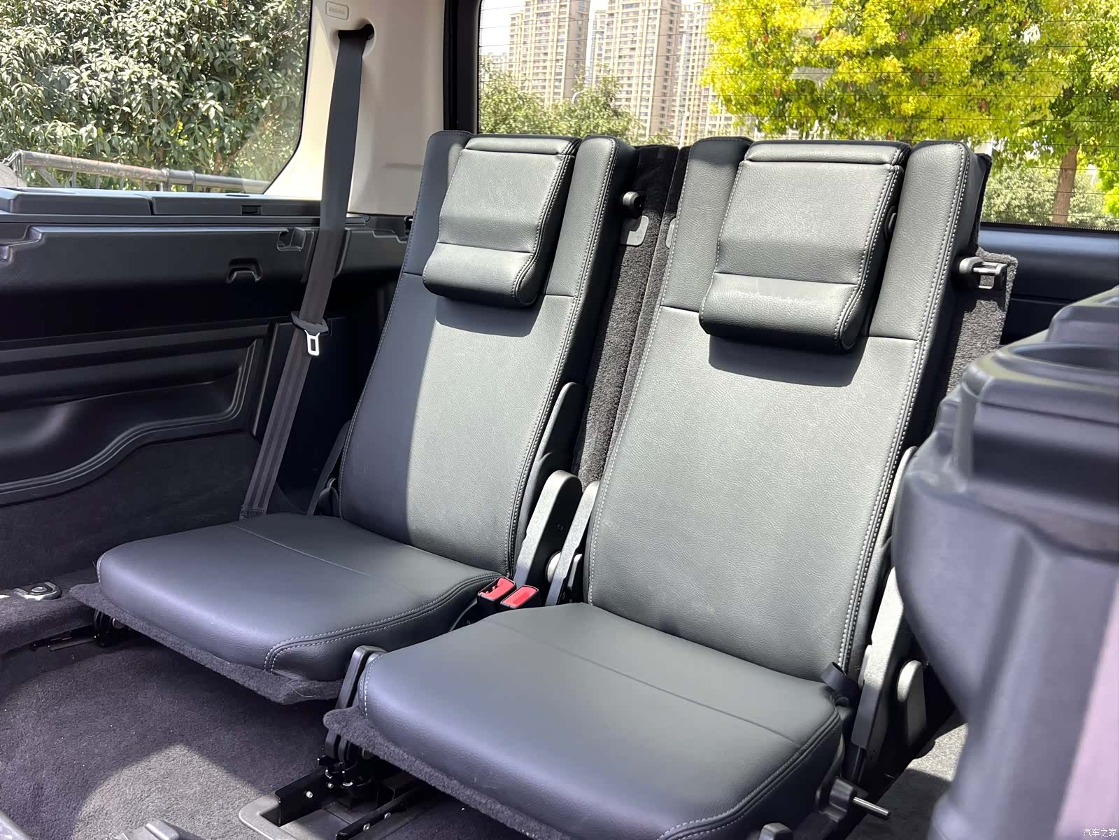 Land Rover Discovery, 2012 10