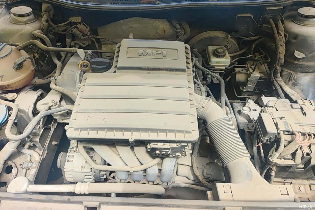 Volkswagen Lavida, 2014 10