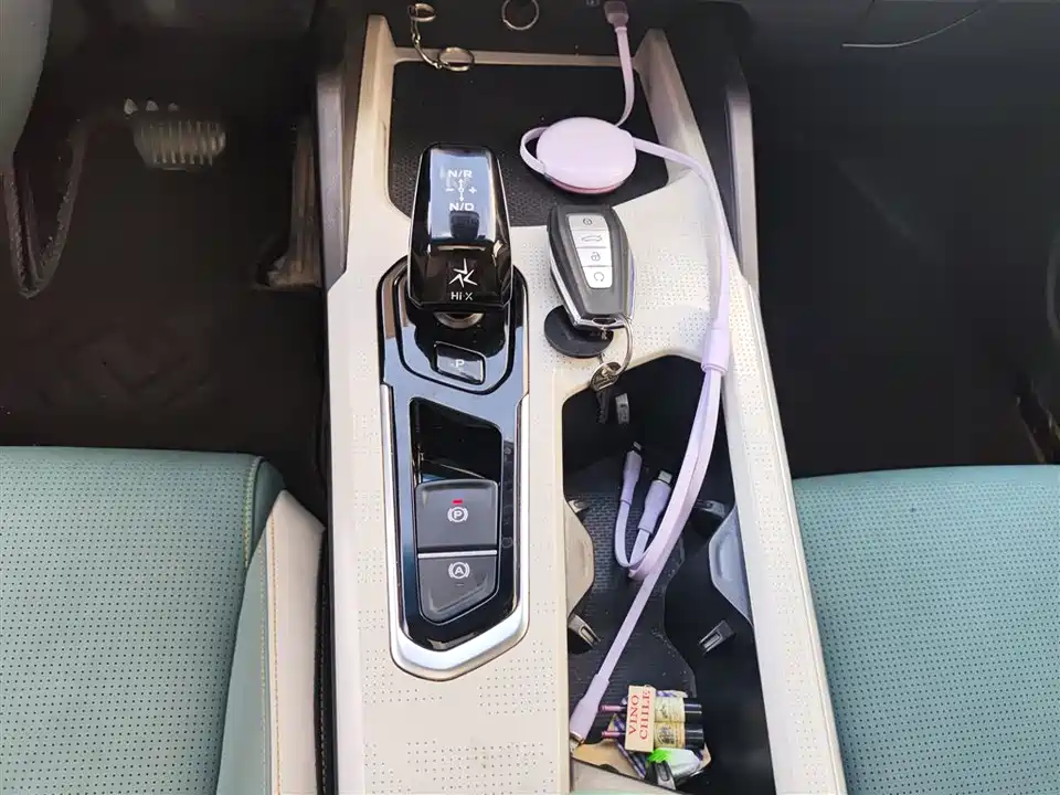 Geely Emgrand L HiP