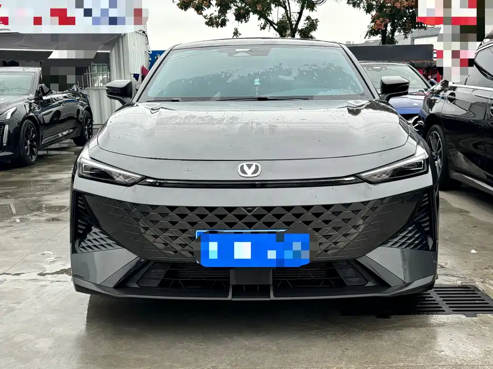 Changan UNI-V