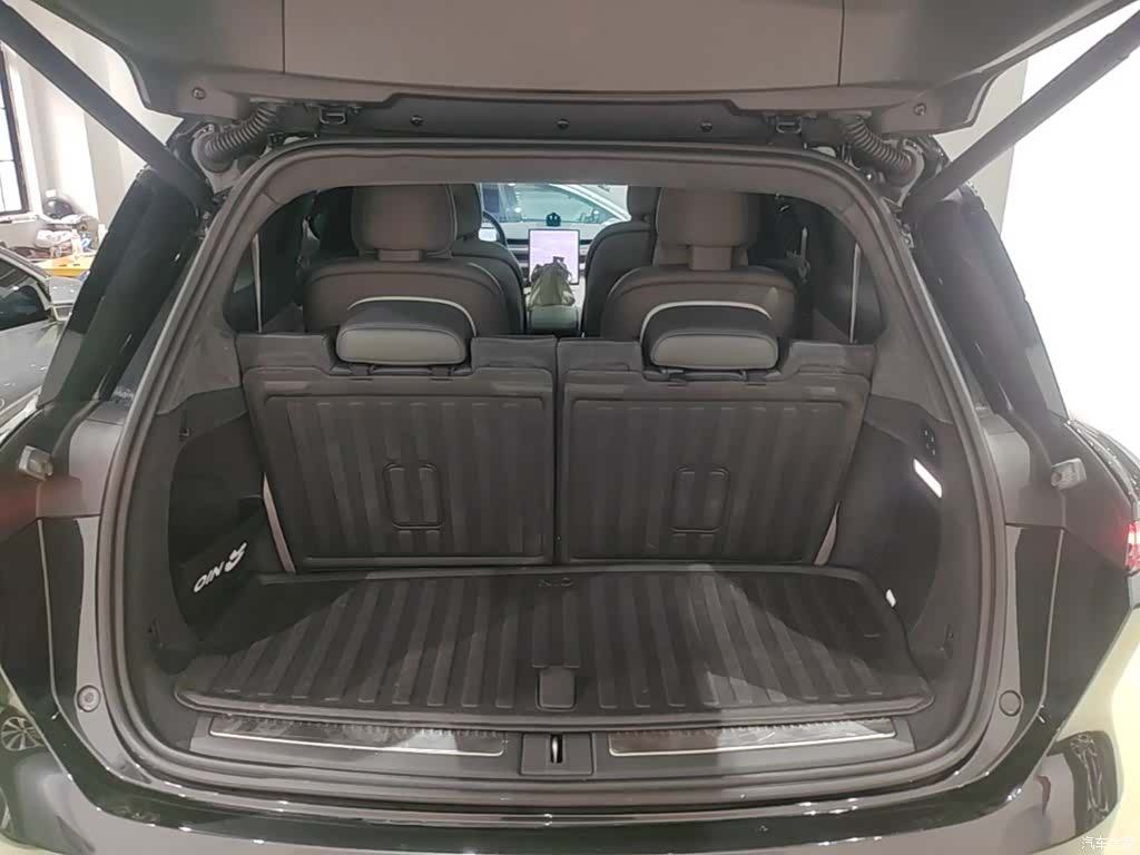NIO ES8, 2023 19