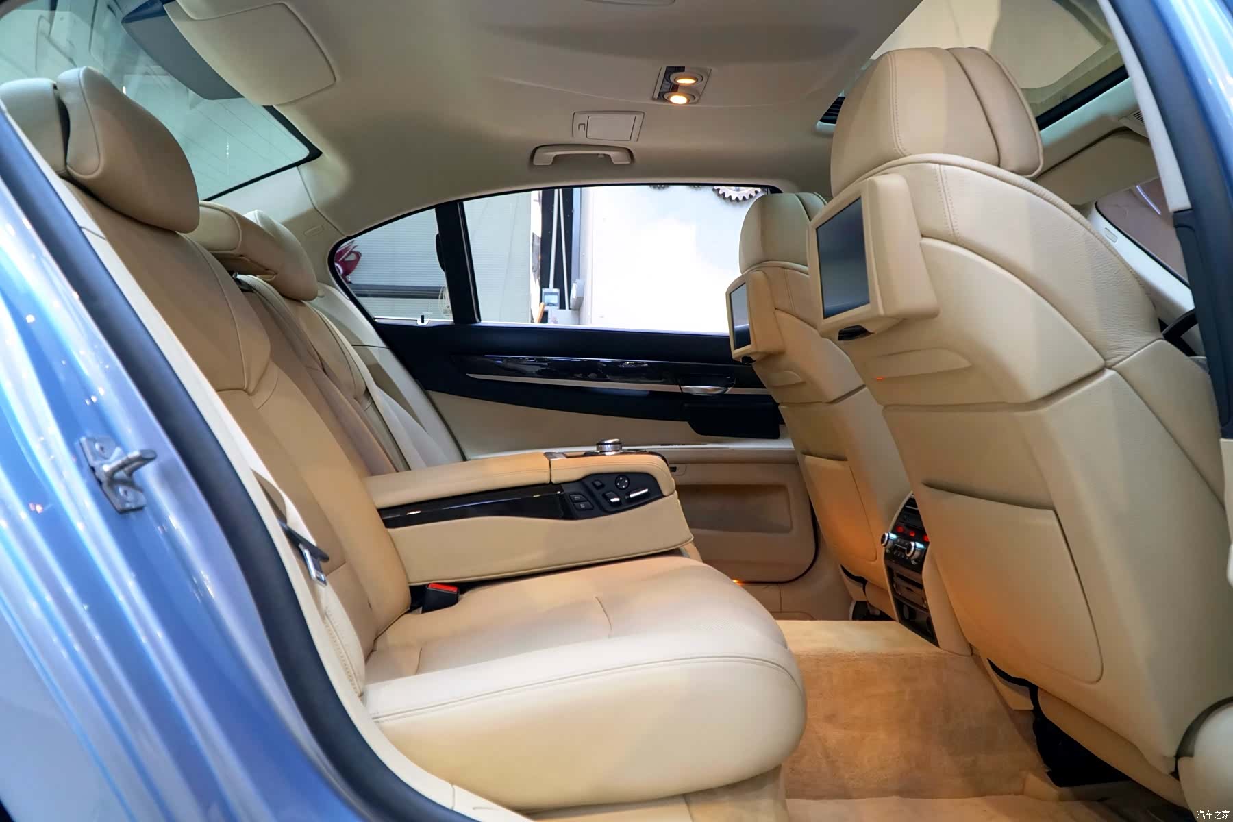 BMW 7 Series, 2012 6
