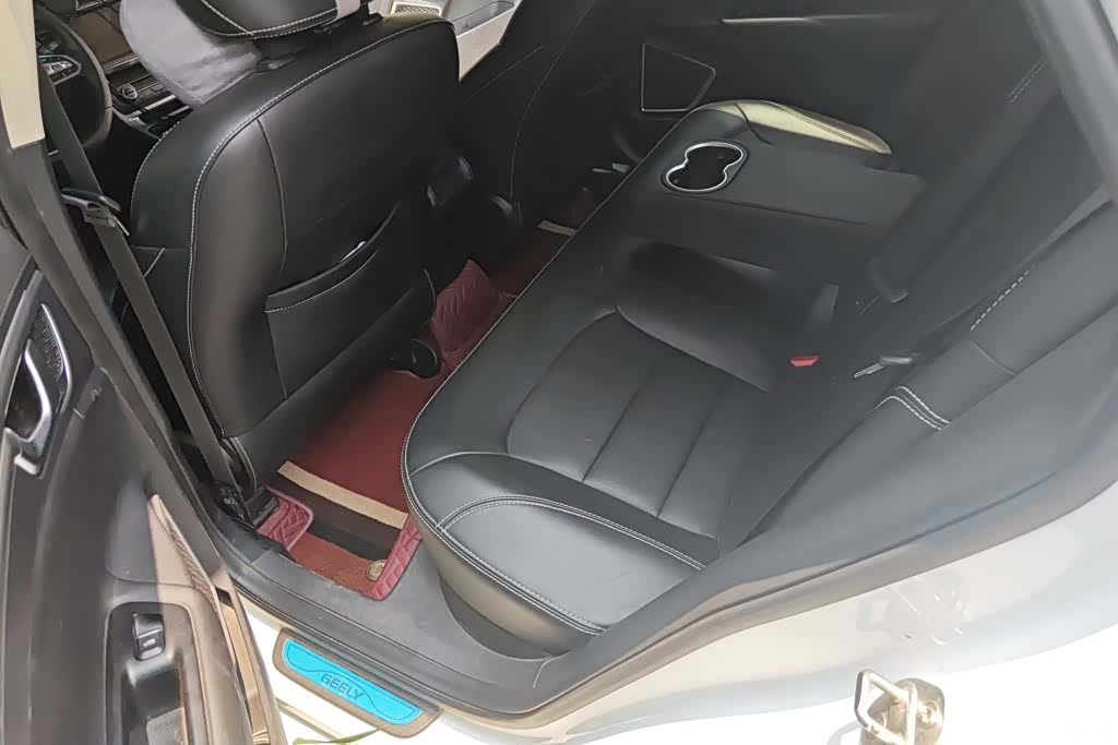 Geely Emgrand, 2019 11