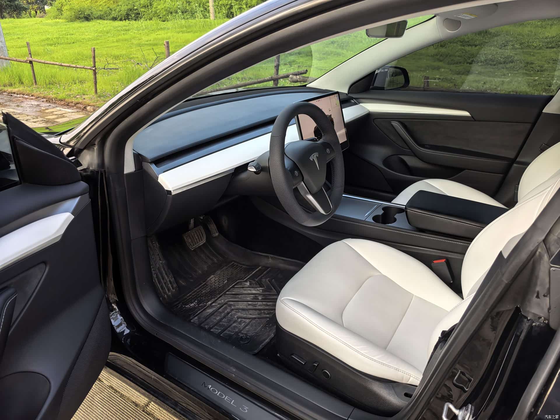 Tesla Model 3, 2022 10