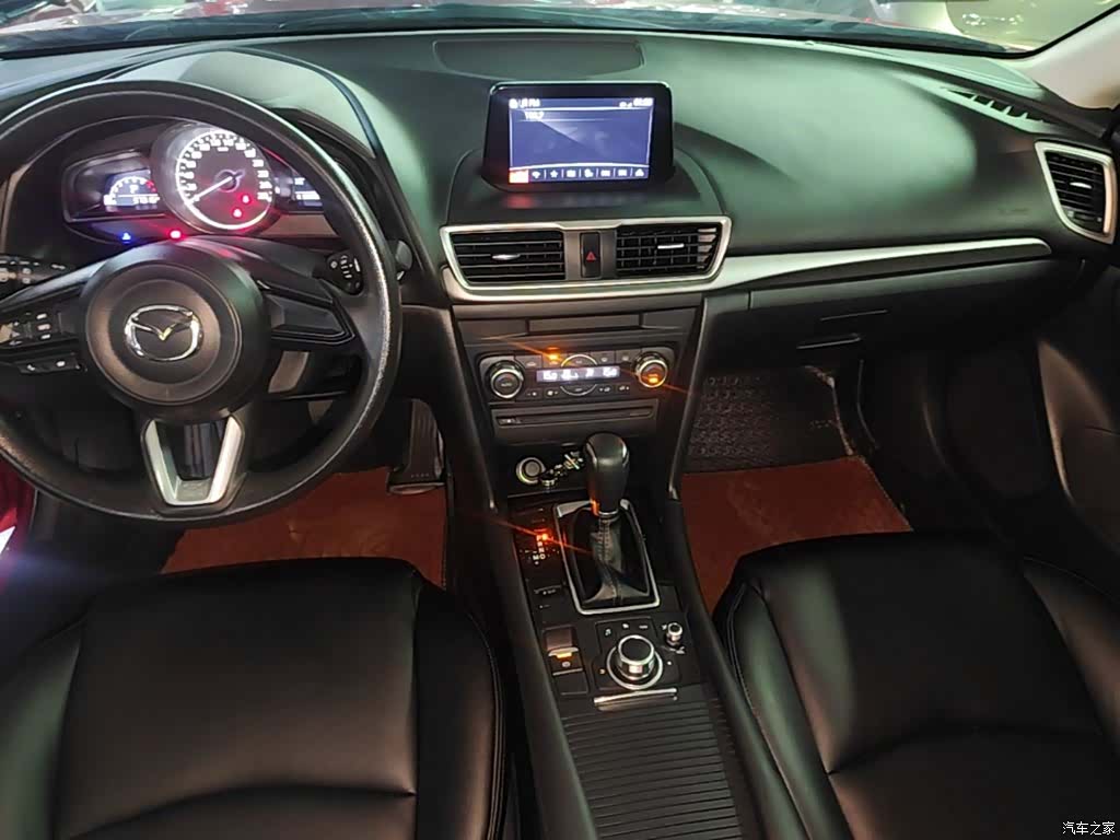 Mazda Mazda3, 2019 14