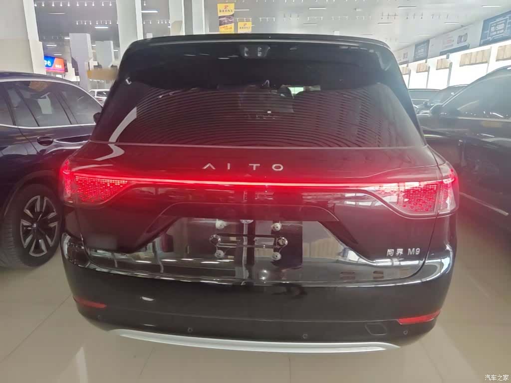 AITO M9, 2025 6