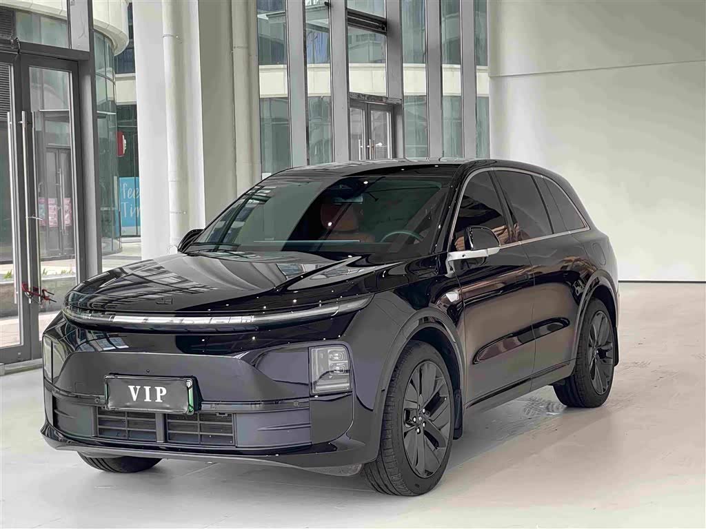 Li Auto L6