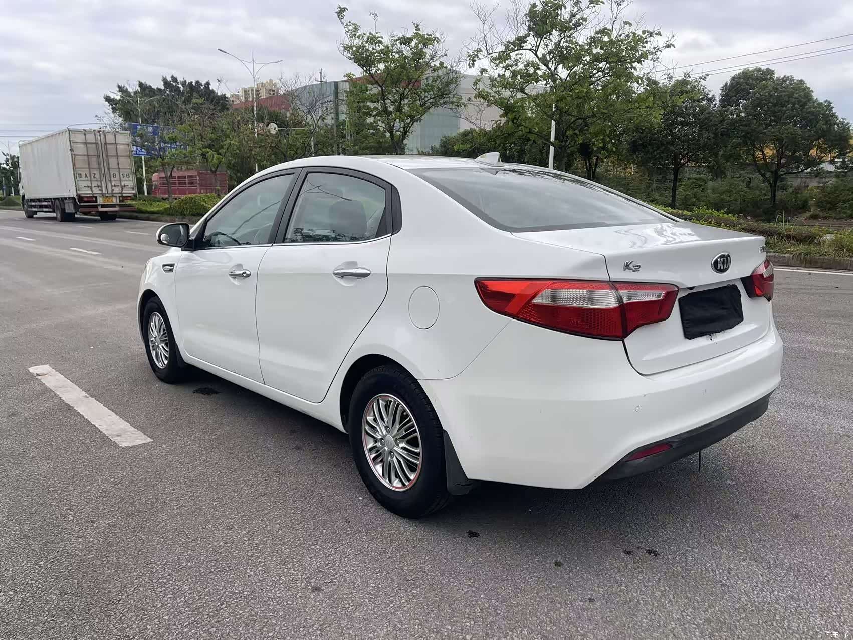 Kia K2, 2012 4