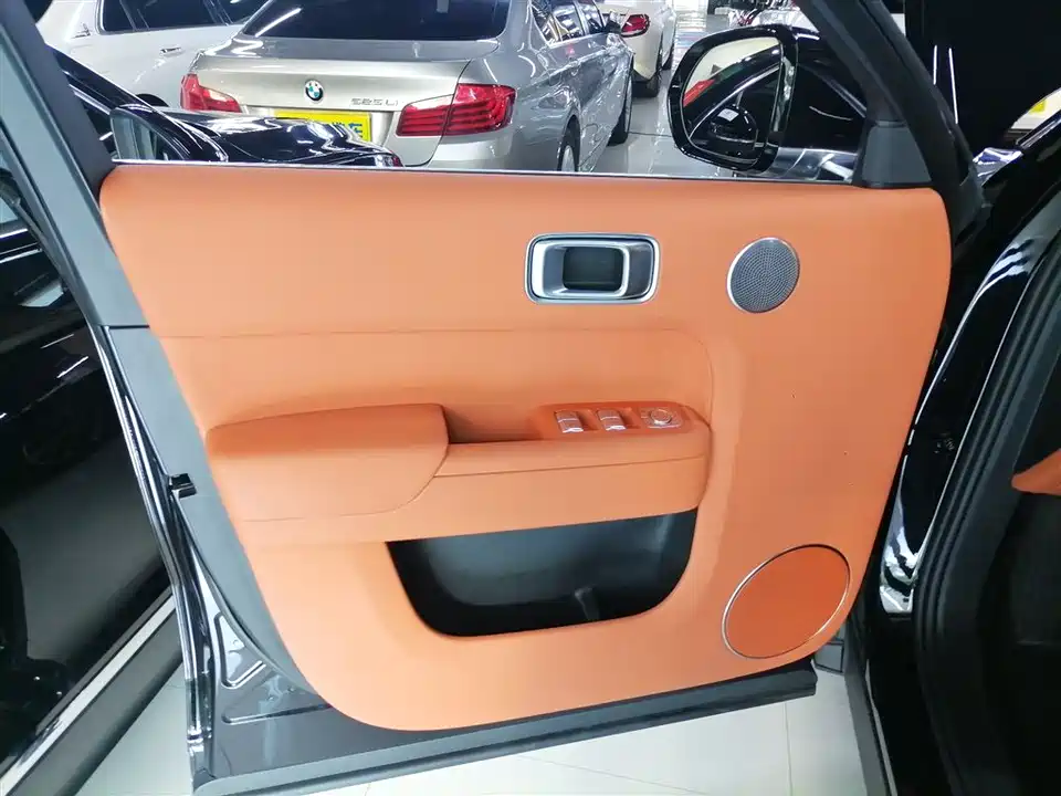 Li Auto Ideal L8