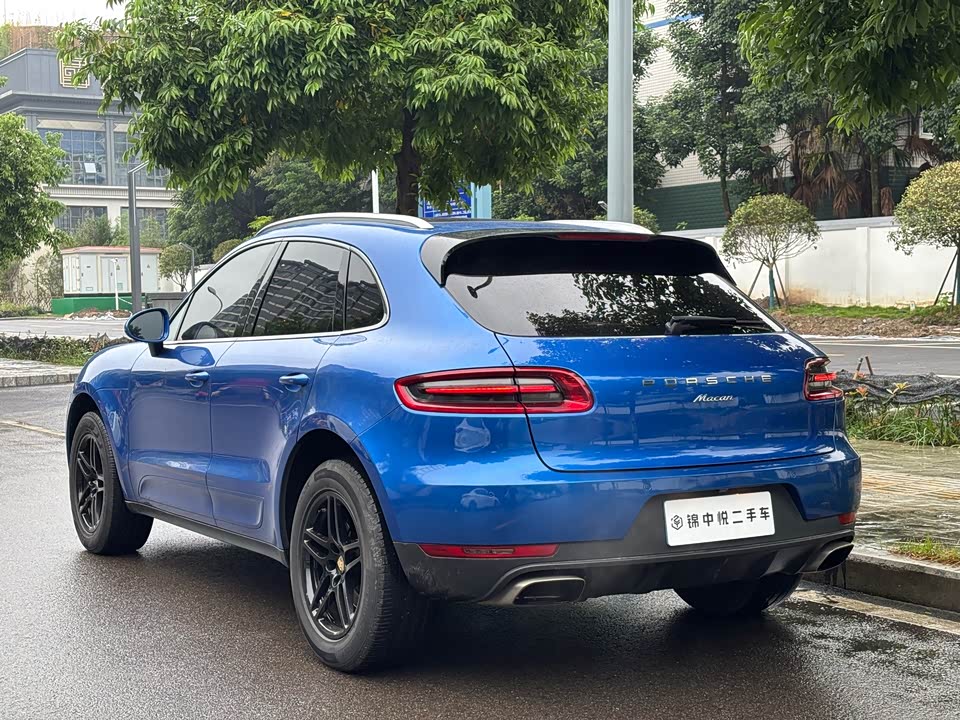 Porsche Macan
