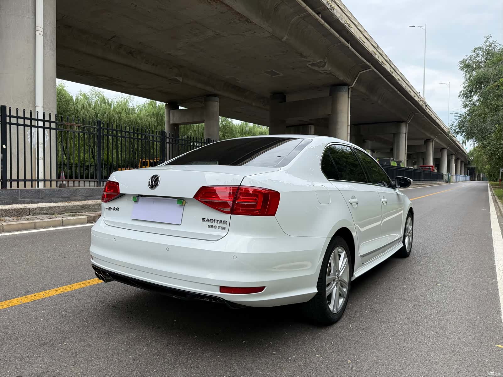 Volkswagen Sagitar, 2019 все фото
