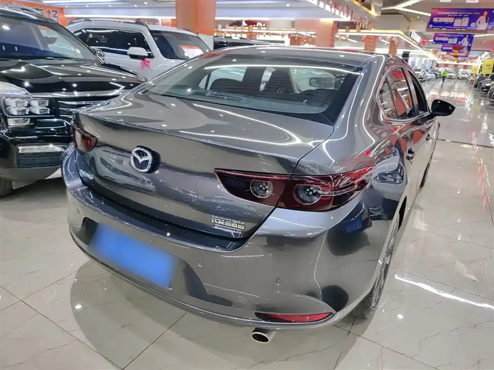 Mazda 3 Angkesaila