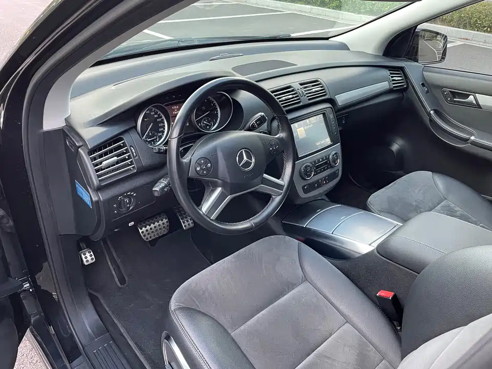 Mercedes-Benz R-class