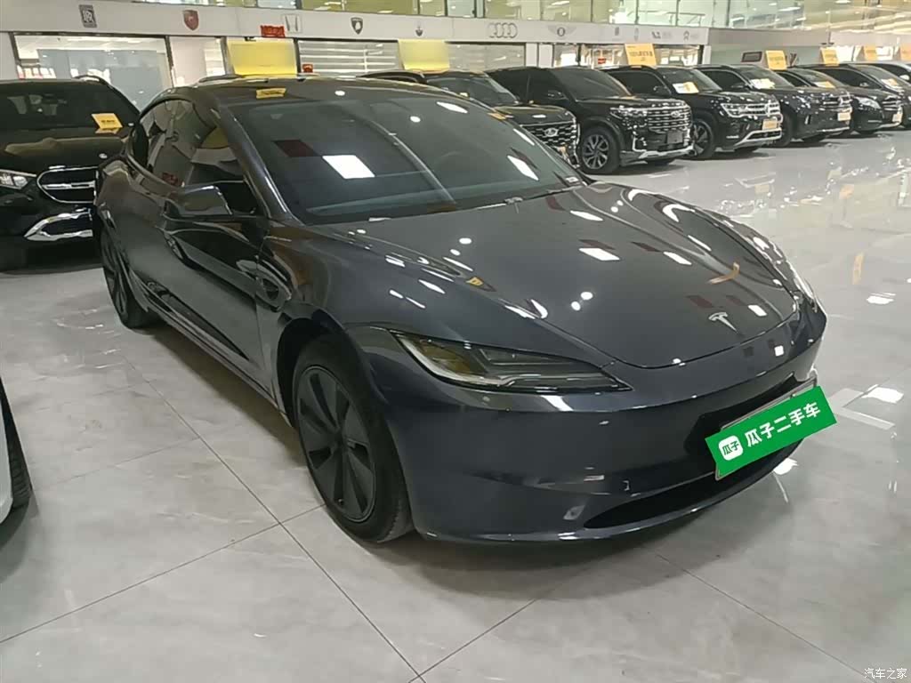 Tesla Model 3, 2024 4