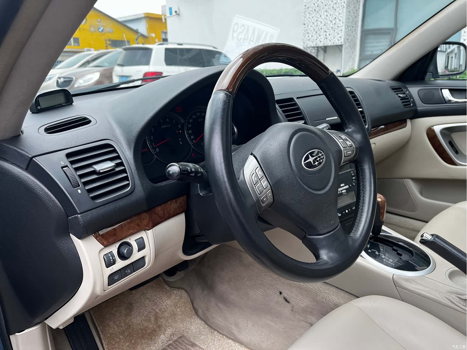 Subaru Outback, 2008 11