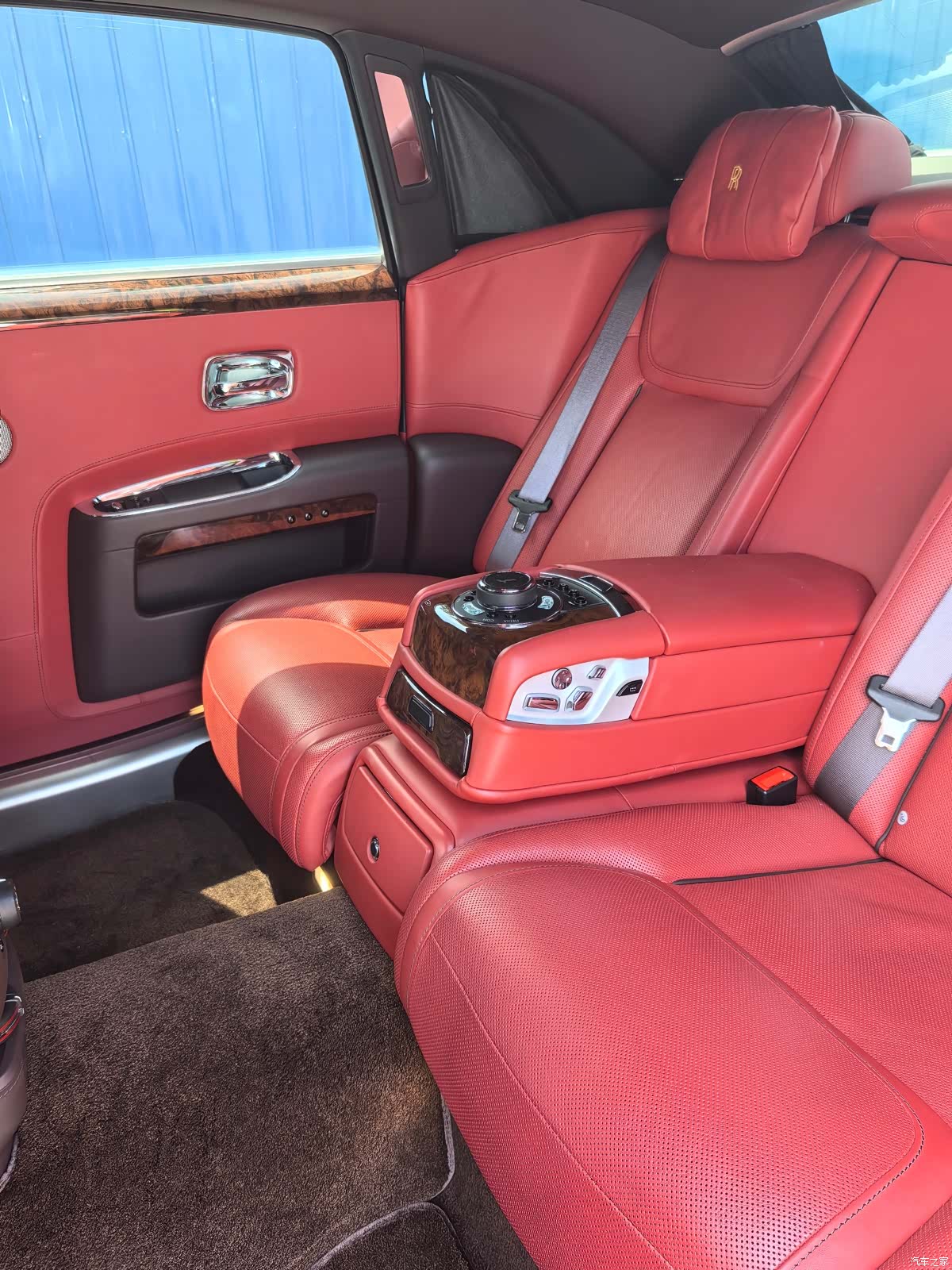 Rolls-Royce Ghost, 2019 7