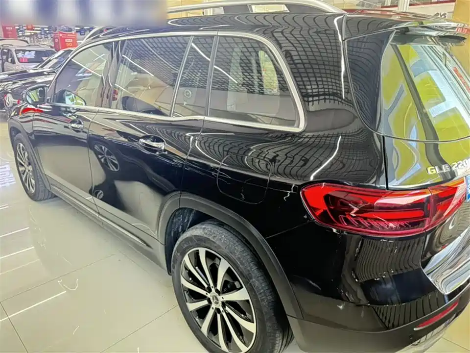 Mercedes-Benz GLB