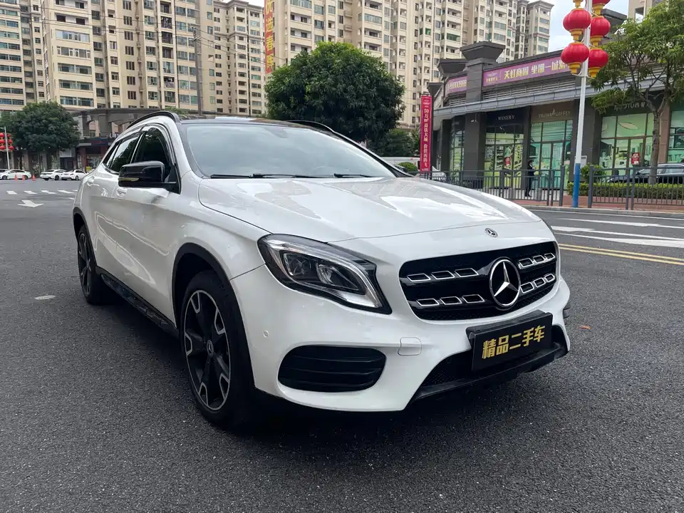 Mercedes-Benz GLA