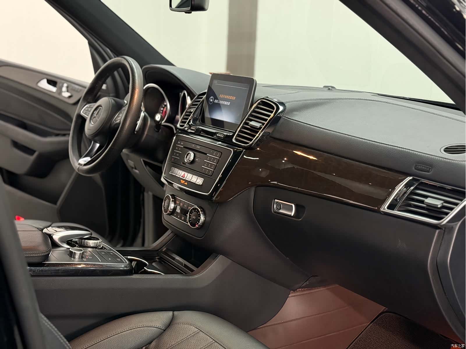 Mercedes-Benz GLS, 2017 21