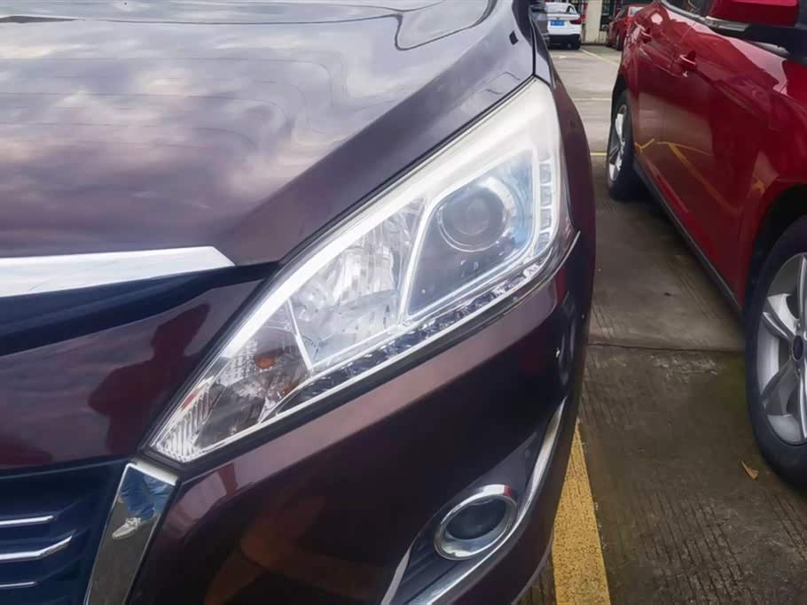 Luxgen Excellent 6 SUV