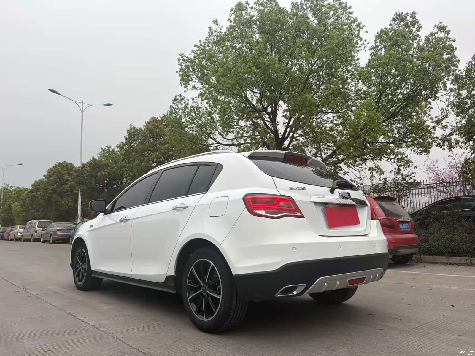 Geely Emgrand, 2017 7
