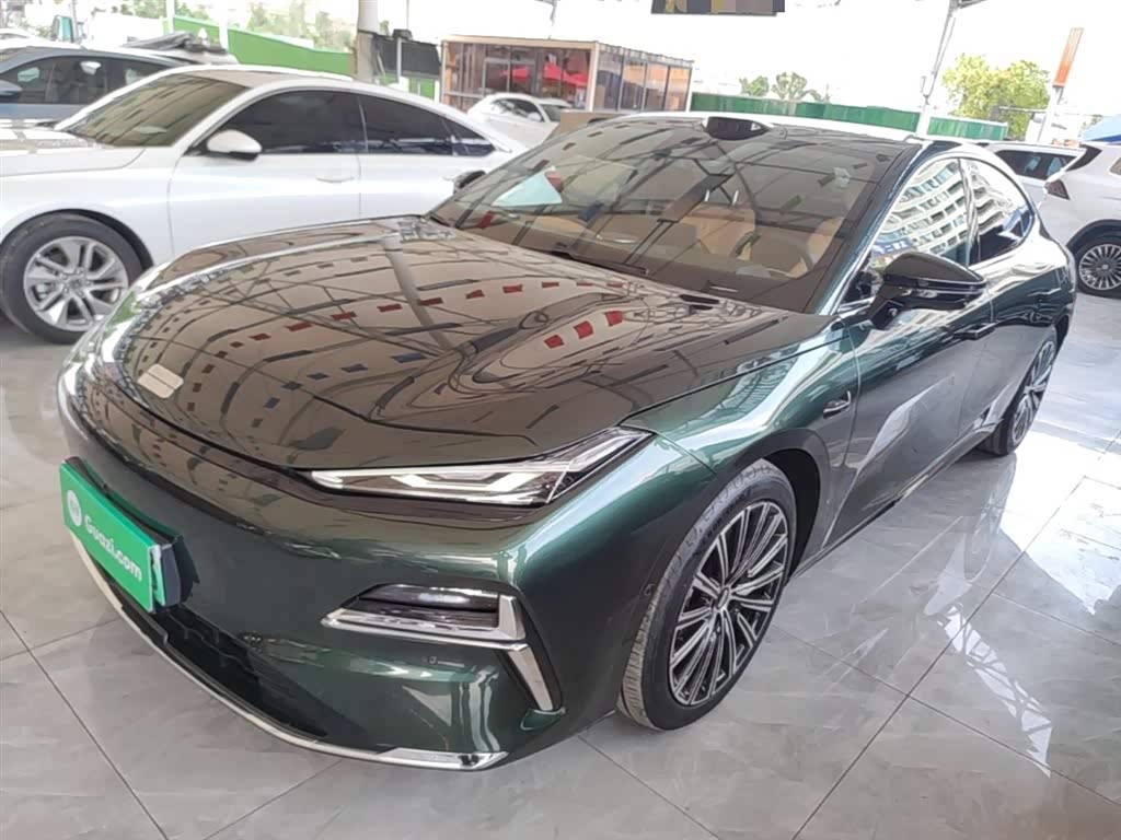 Geely Galaxy Starshine 8