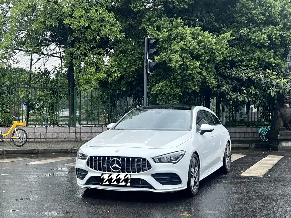 Mercedes-Benz CLA