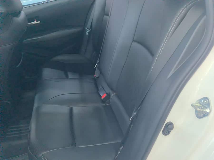 Toyota Corolla 2022, фото 16