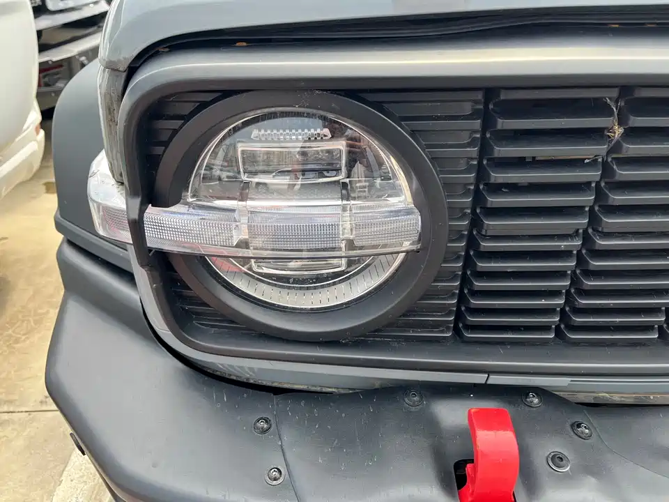 Tank 300 Tank 300
