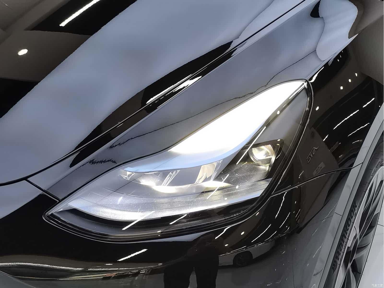 Tesla Model Y, 2023 23