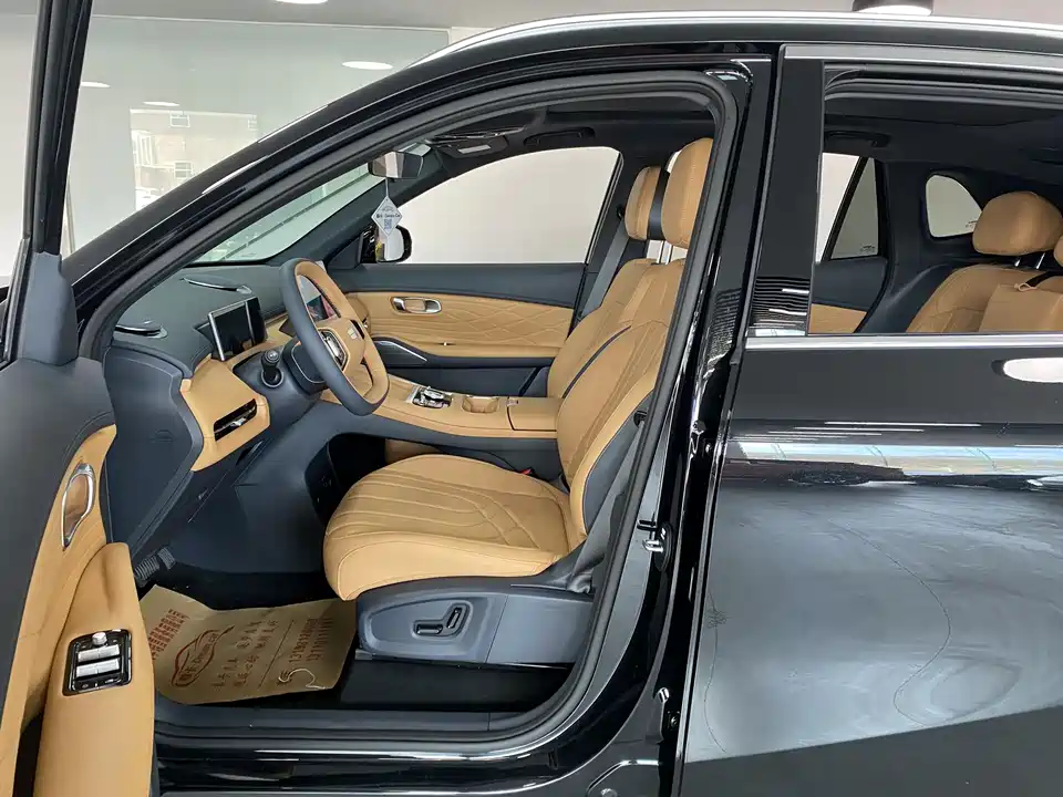 Geely Galaxy Galaxy Starship 7 EM-i