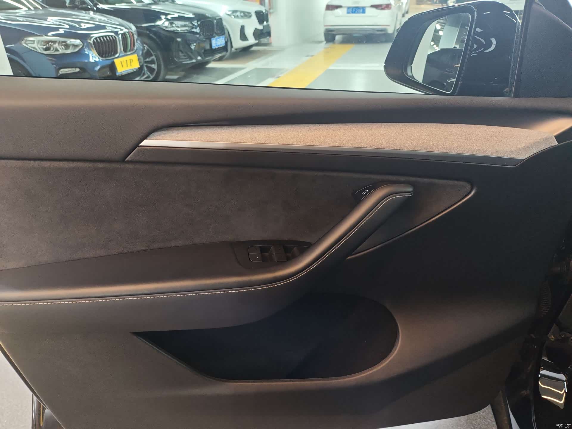 Tesla Model Y, 2023 9