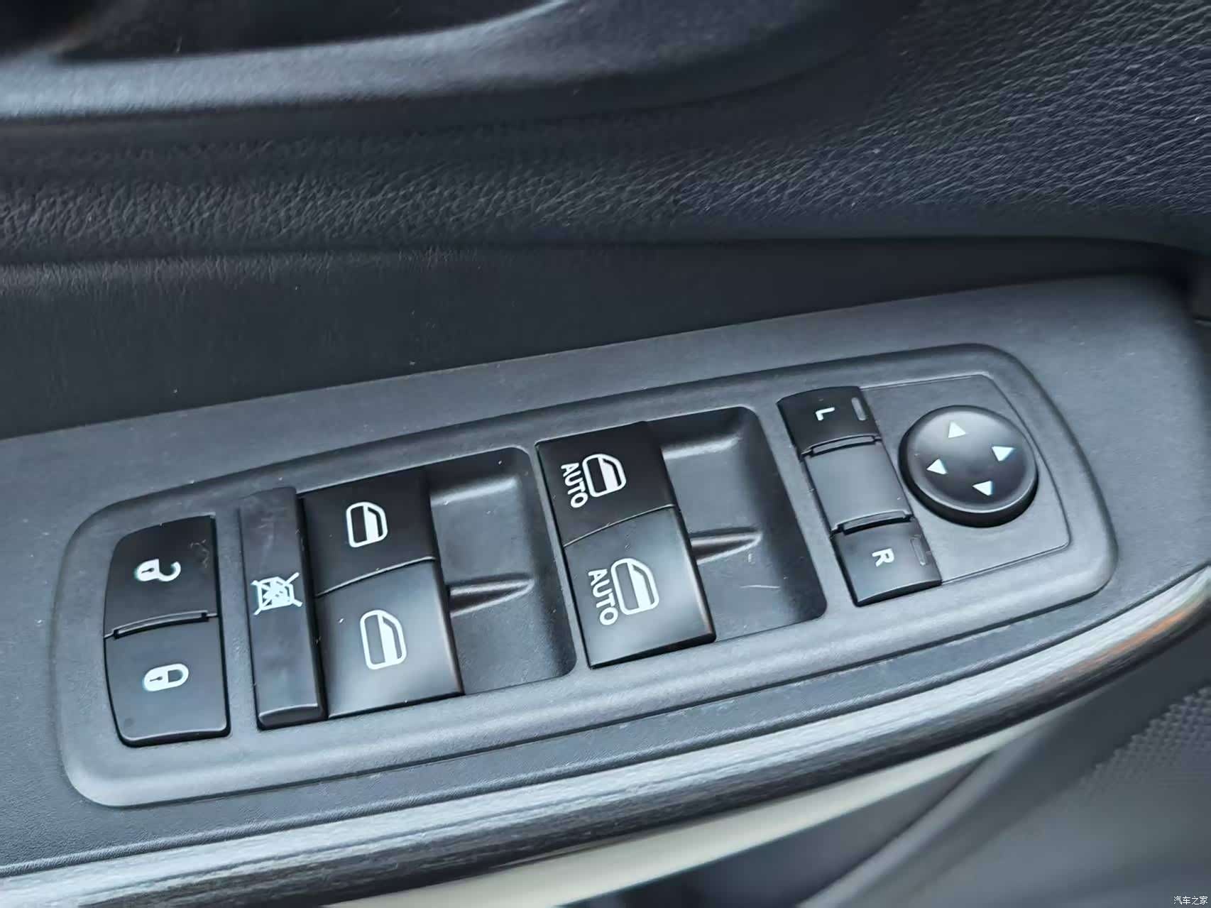 Jeep Cherokee, 2016 12