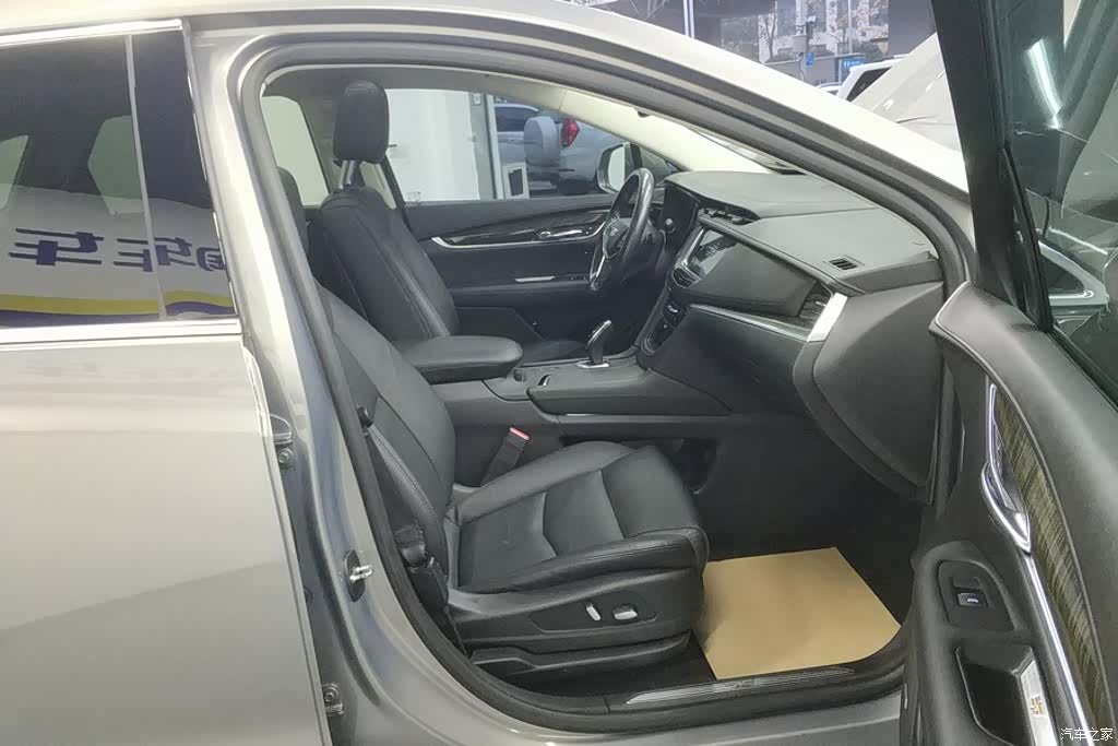 Cadillac XT5, 2018 8