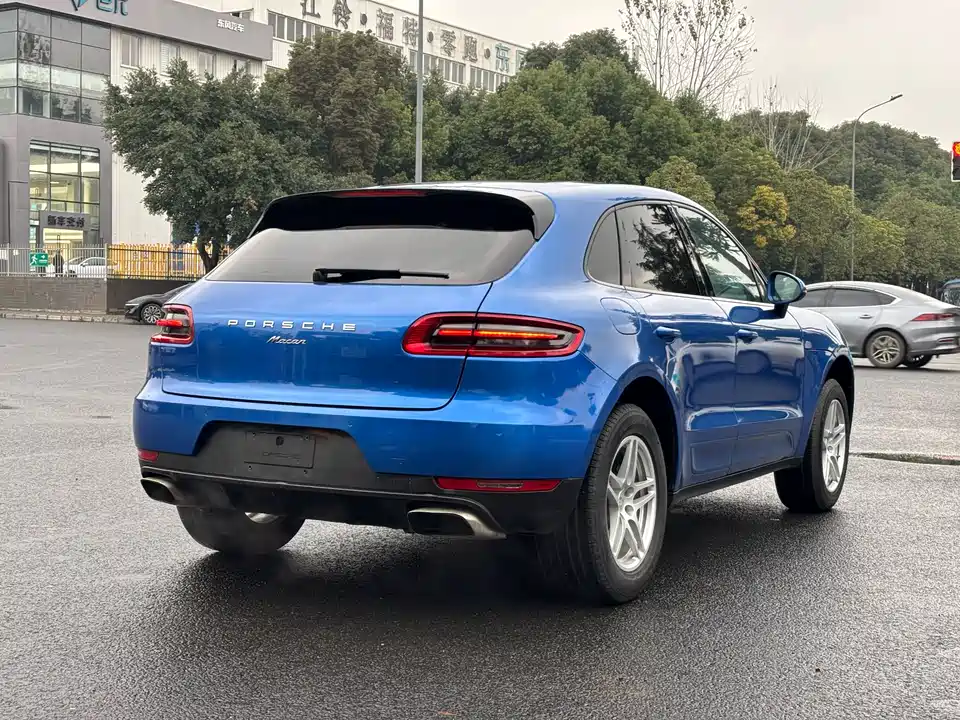 Porsche Macan