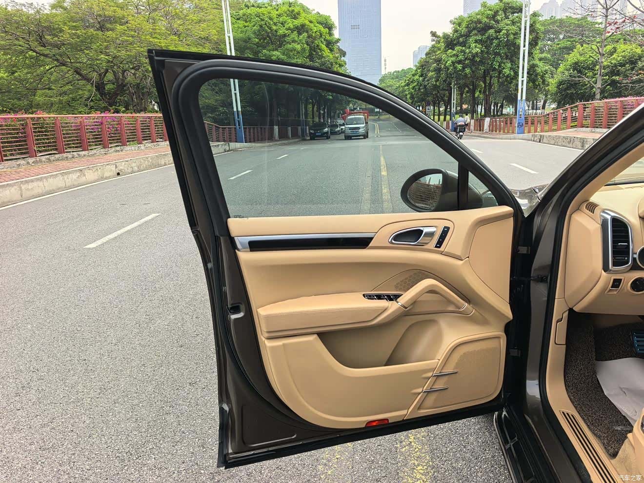 Porsche Cayenne, 2012 4