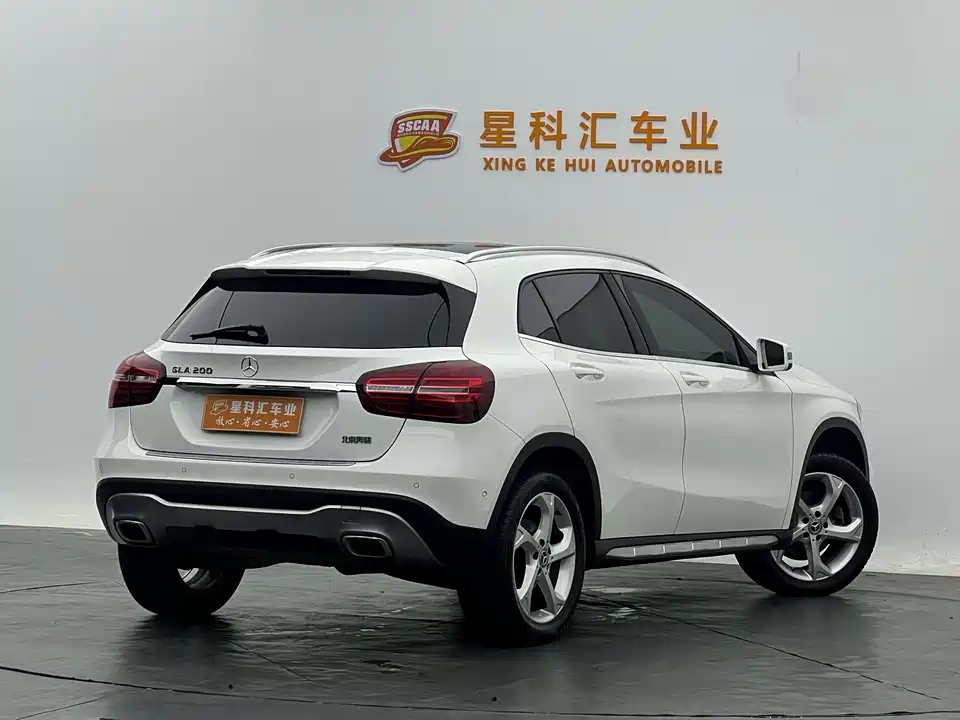 Mercedes-Benz GLA